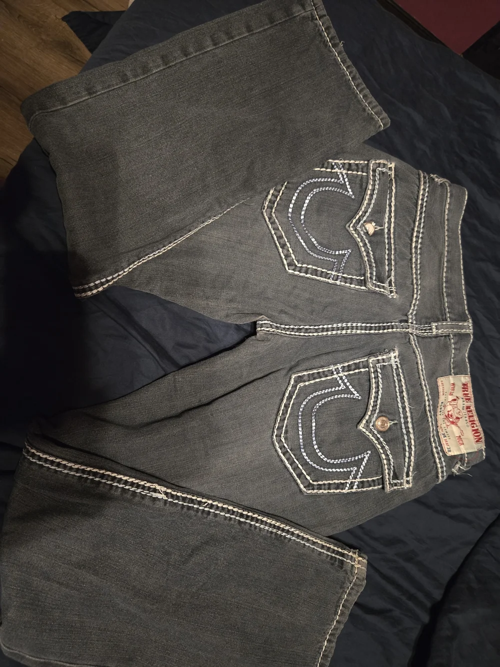 True Religion Mens Bootcut Jeans with Signature Embroidered Pockets